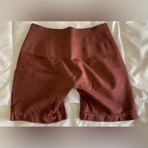 New Women’s Alphalete Amplify 4.5” Shorts Size Small